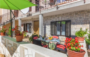 2 Bedroom Stunning Apartment In Valtura